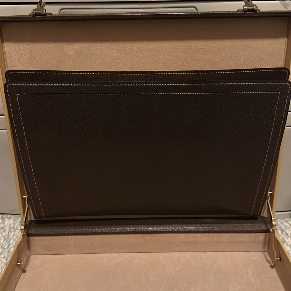 Gucci Hard Shell Web Briefcase 16x13x3 In Coa Vin… - image 4